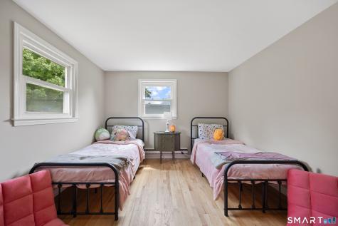 112 Joy Road Middlebury CT 06762