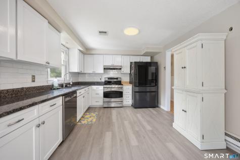 112 Joy Road Middlebury CT 06762