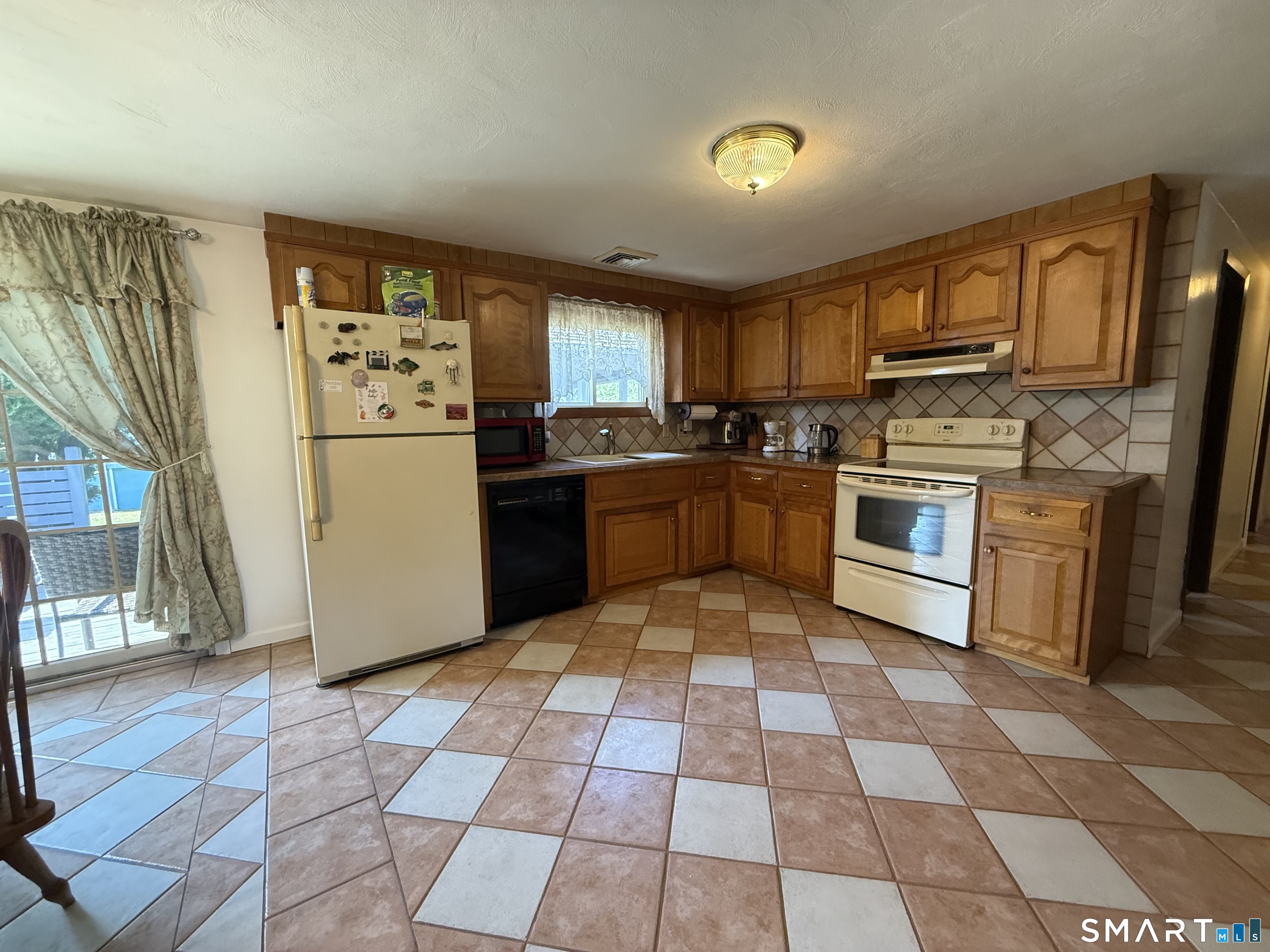 22 Porter Plain Road Thompson CT 06277