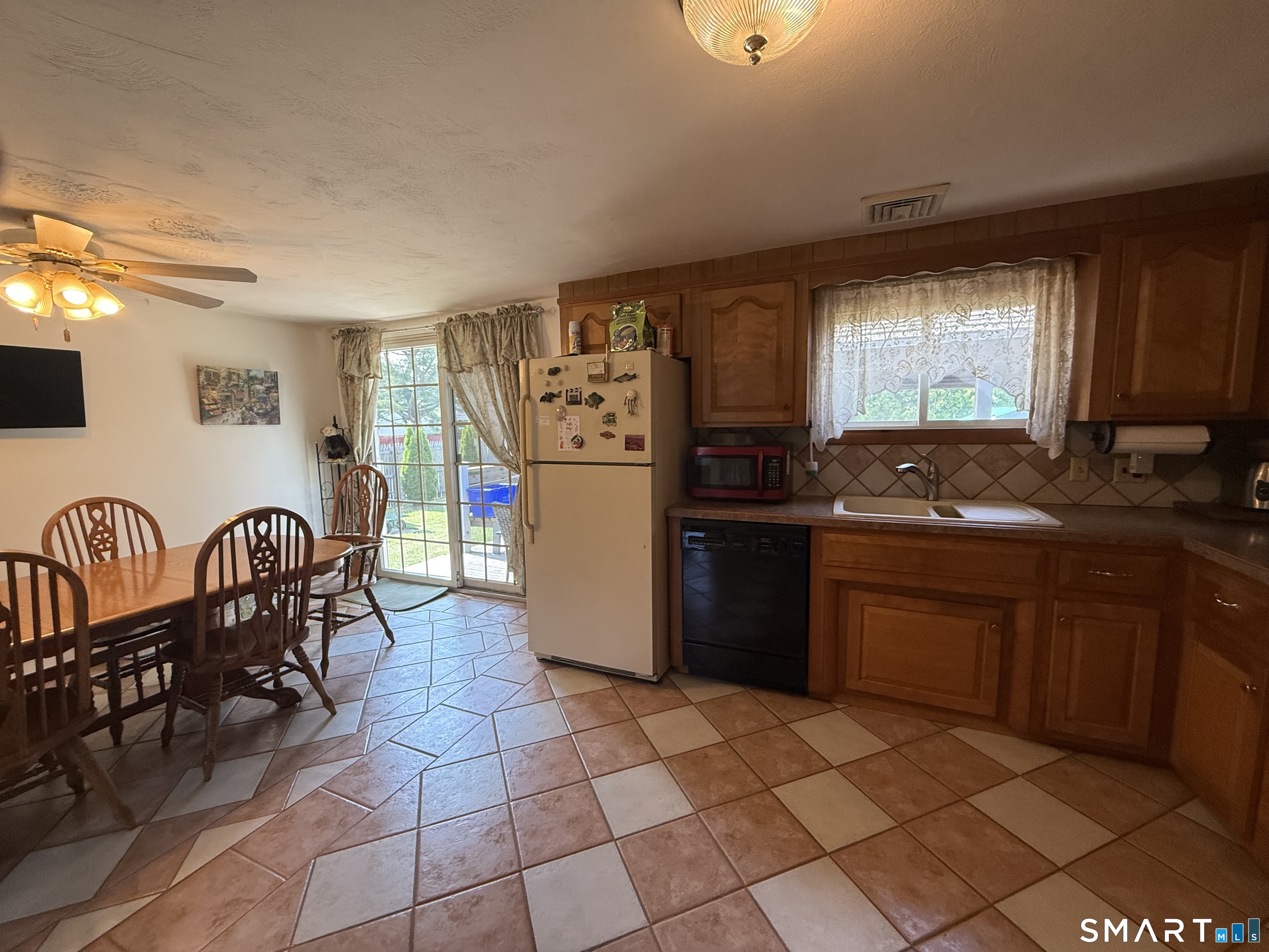 22 Porter Plain Road Thompson CT 06277