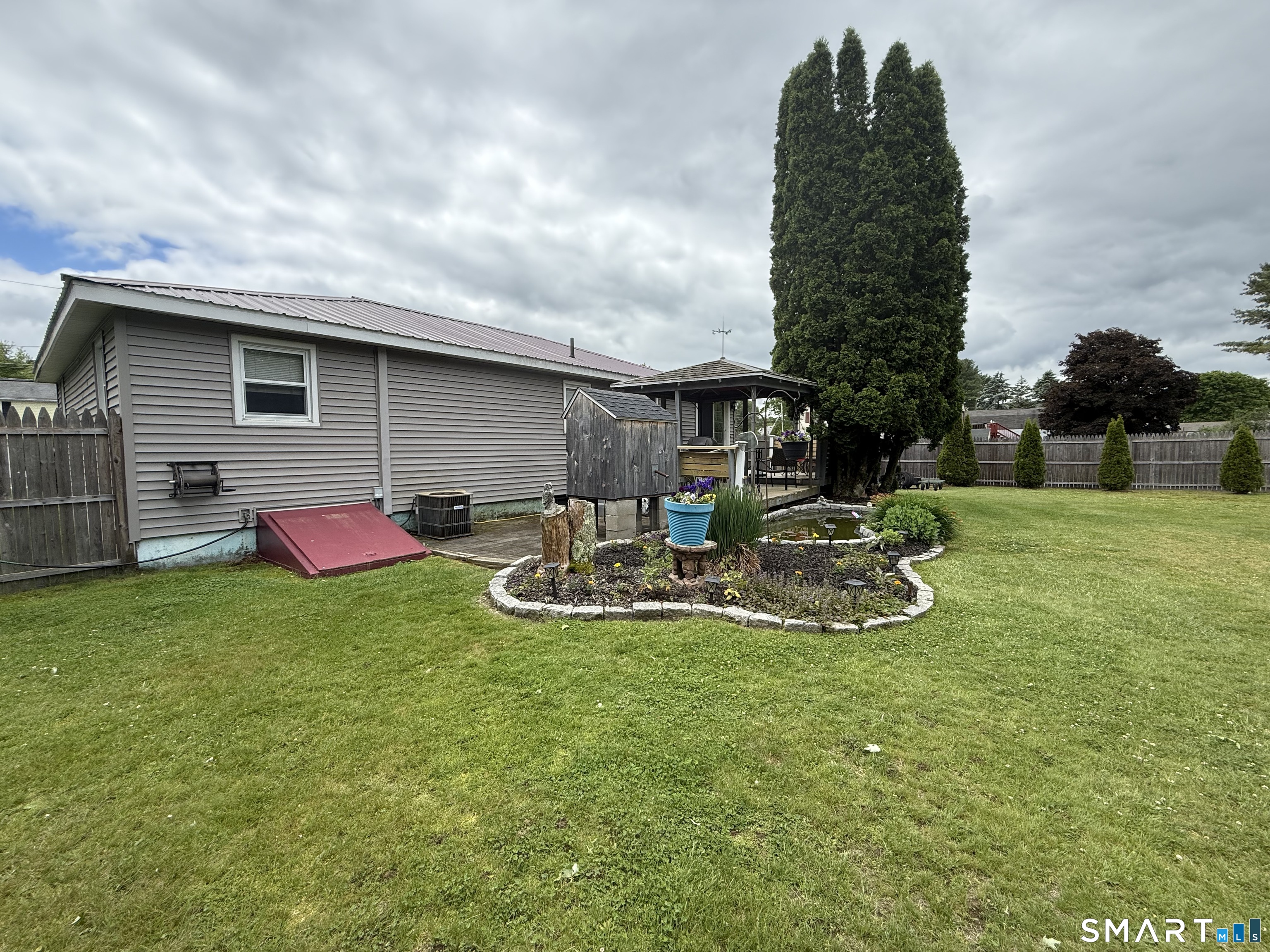 22 Porter Plain Road Thompson CT 06277