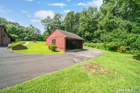 6 Meadow Brook Road Newtown CT 06470