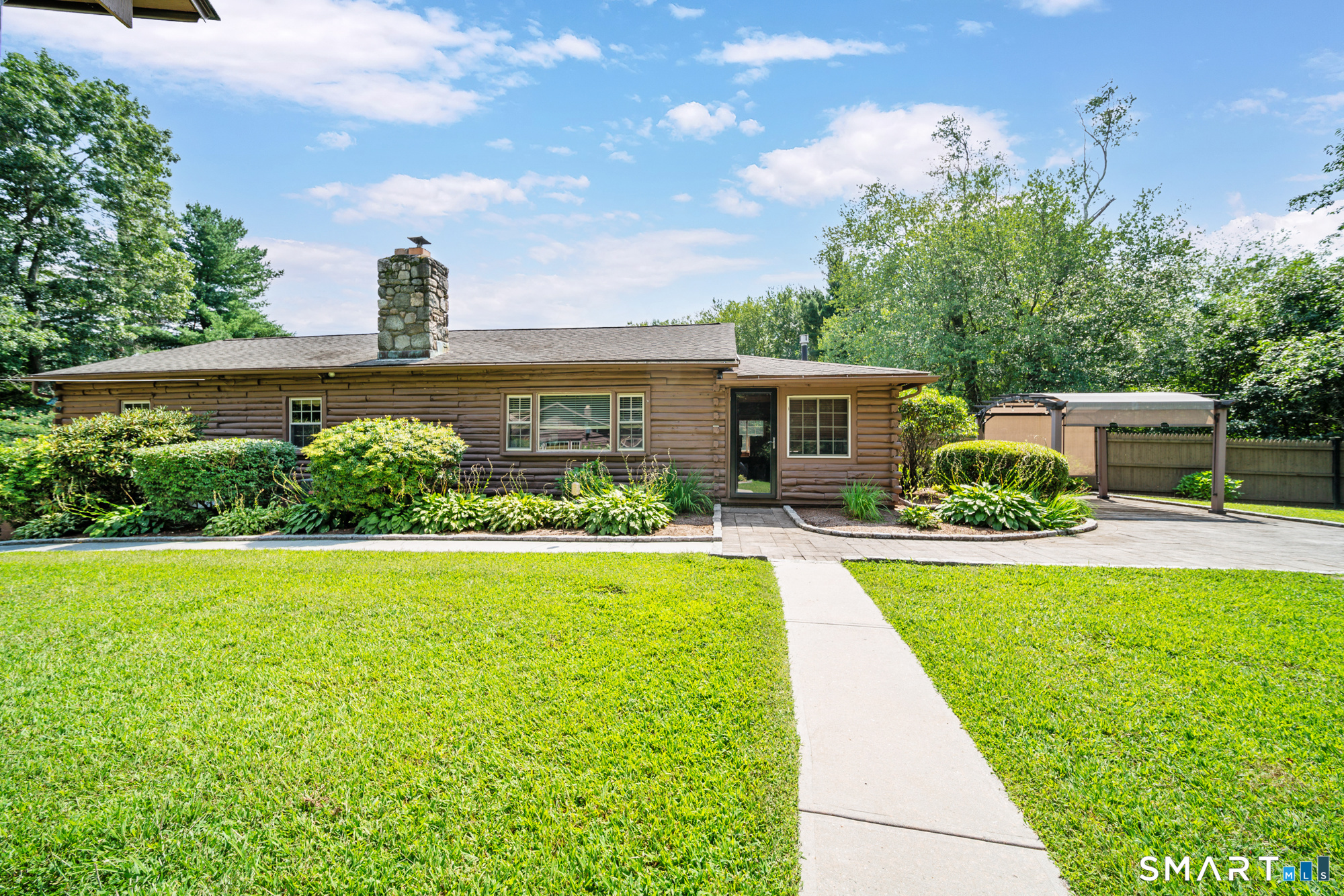 6 Meadow Brook Road Newtown CT 06470