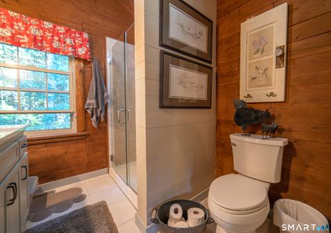 6 Meadow Brook Road Newtown CT 06470