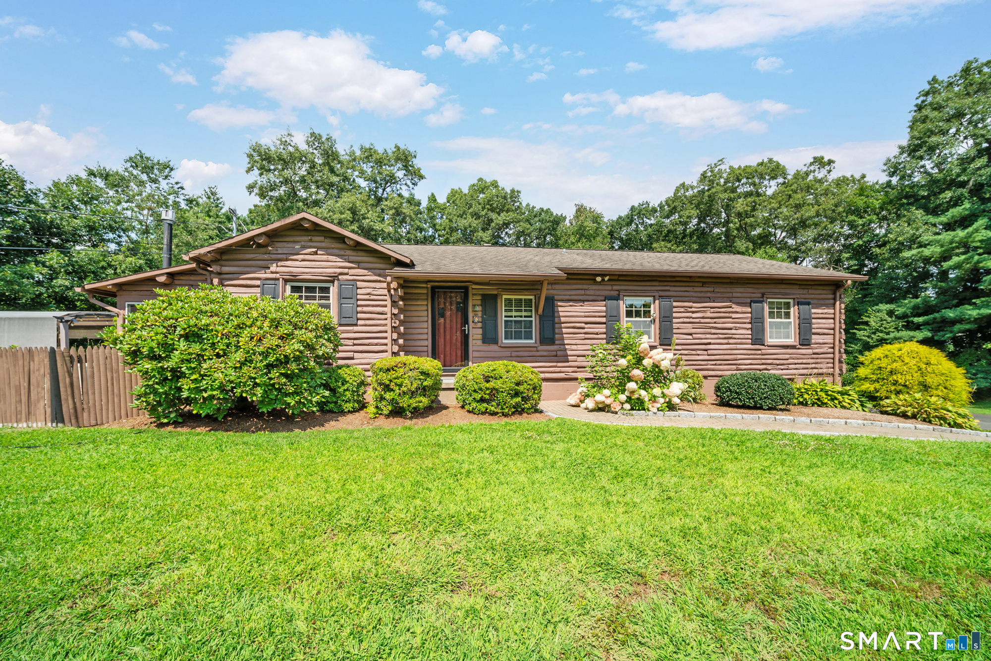 6 Meadow Brook Road Newtown CT 06470