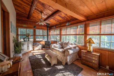 6 Meadow Brook Road Newtown CT 06470