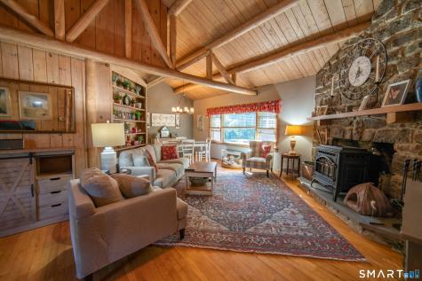 6 Meadow Brook Road Newtown CT 06470