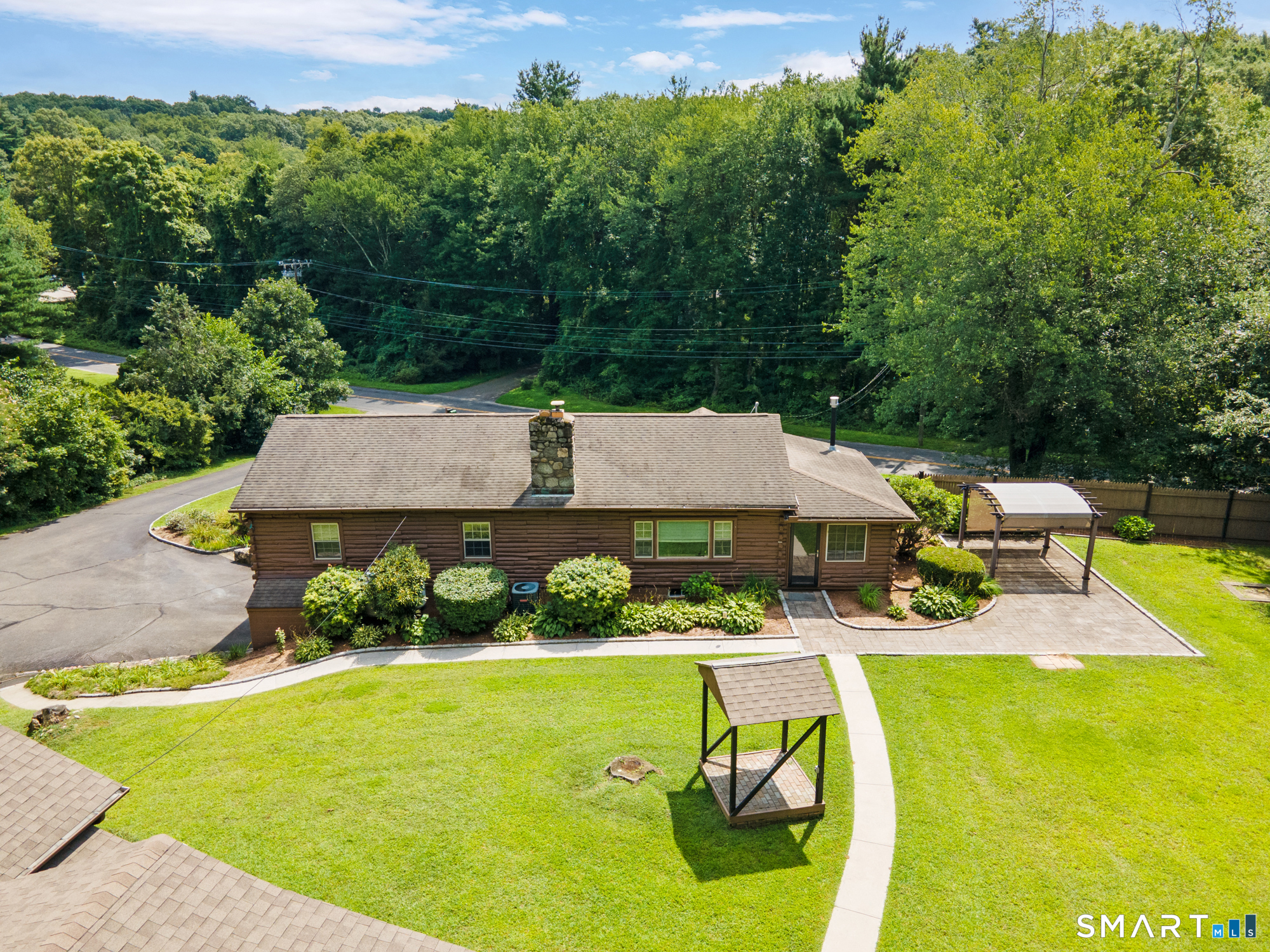 6 Meadow Brook Road Newtown CT 06470