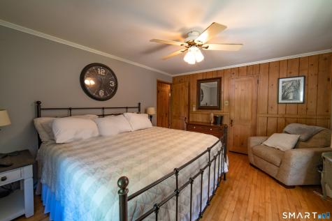 6 Meadow Brook Road Newtown CT 06470