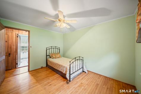 6 Meadow Brook Road Newtown CT 06470