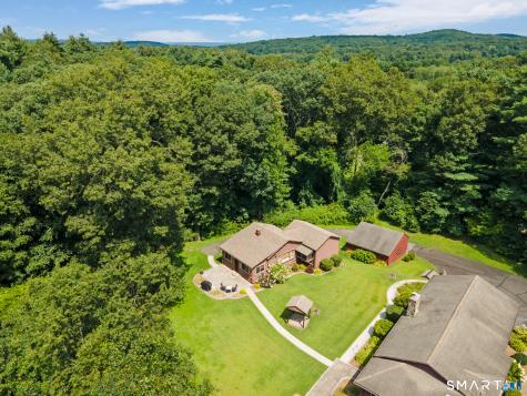 6 Meadow Brook Road Newtown CT 06470