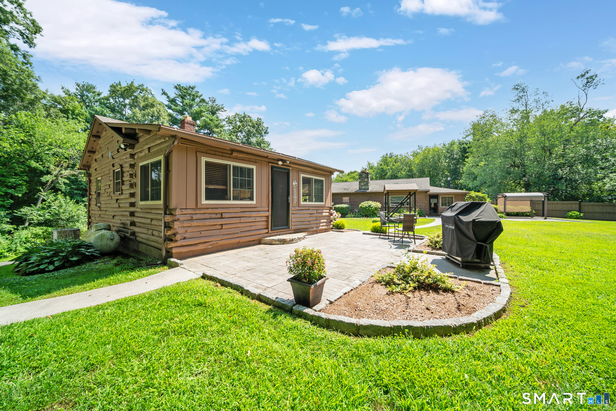 6 Meadow Brook Road Newtown CT 06470