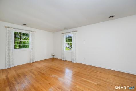 80 Ripton Parish Lane Stratford CT 06614