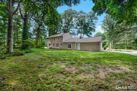 80 Ripton Parish Lane Stratford CT 06614