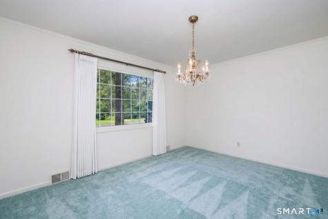 80 Ripton Parish Lane Stratford CT 06614