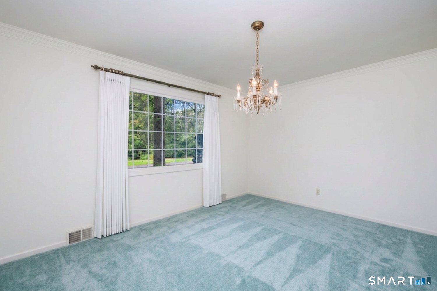 80 Ripton Parish Lane Stratford CT 06614