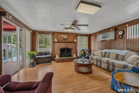47 Shore Road Waterford CT 06385