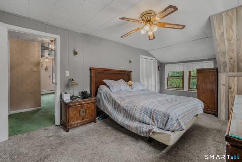 47 Shore Road Waterford CT 06385