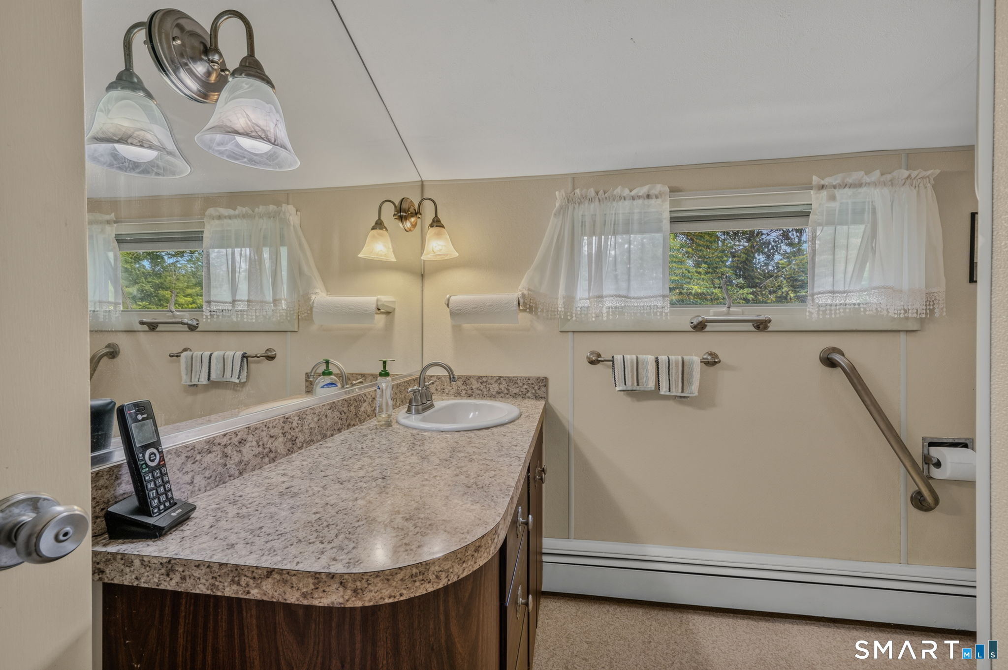 47 Shore Road Waterford CT 06385