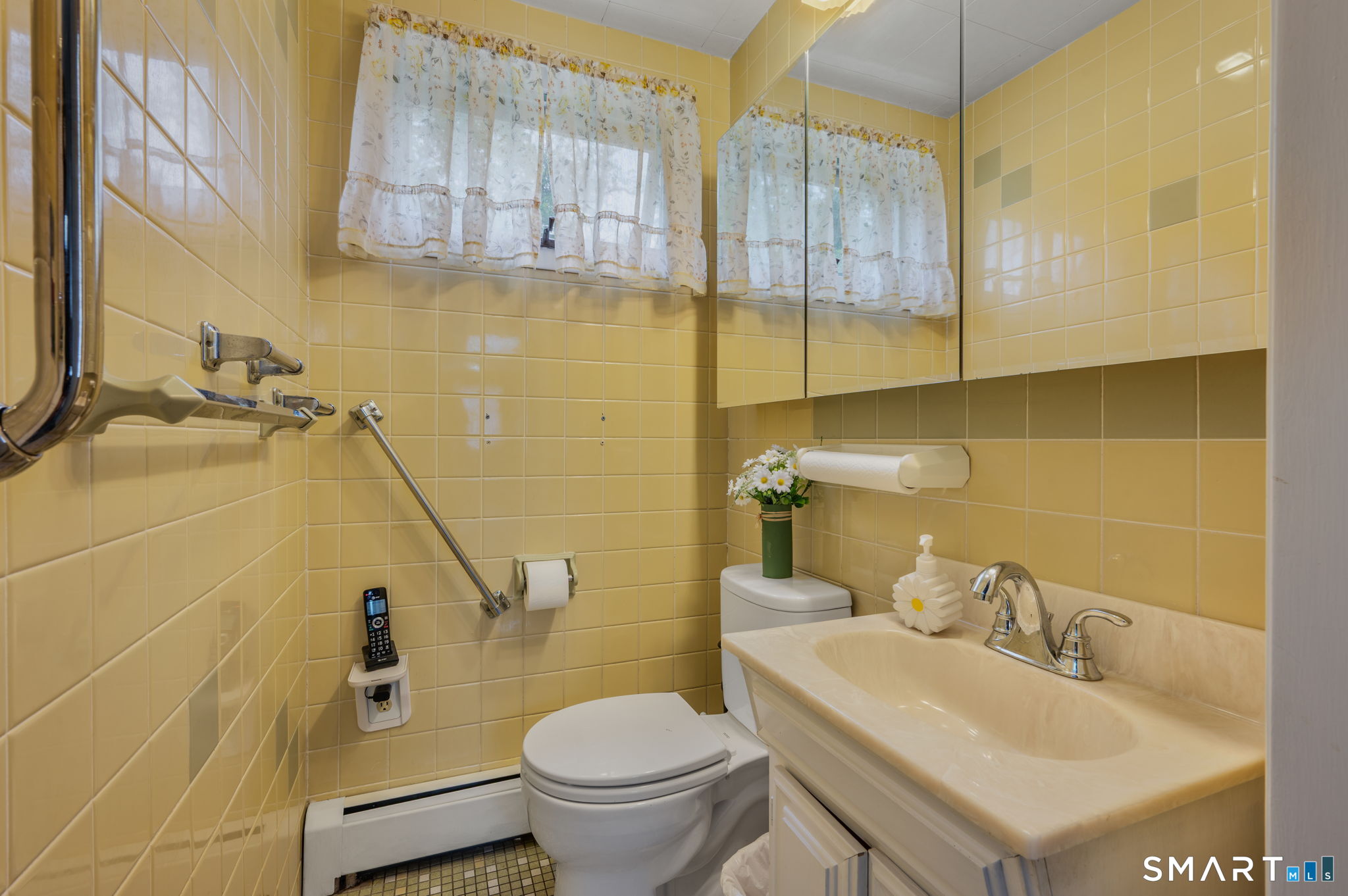 47 Shore Road Waterford CT 06385