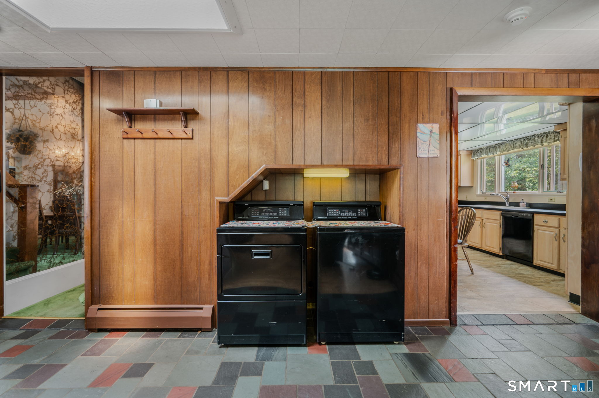 47 Shore Road Waterford CT 06385