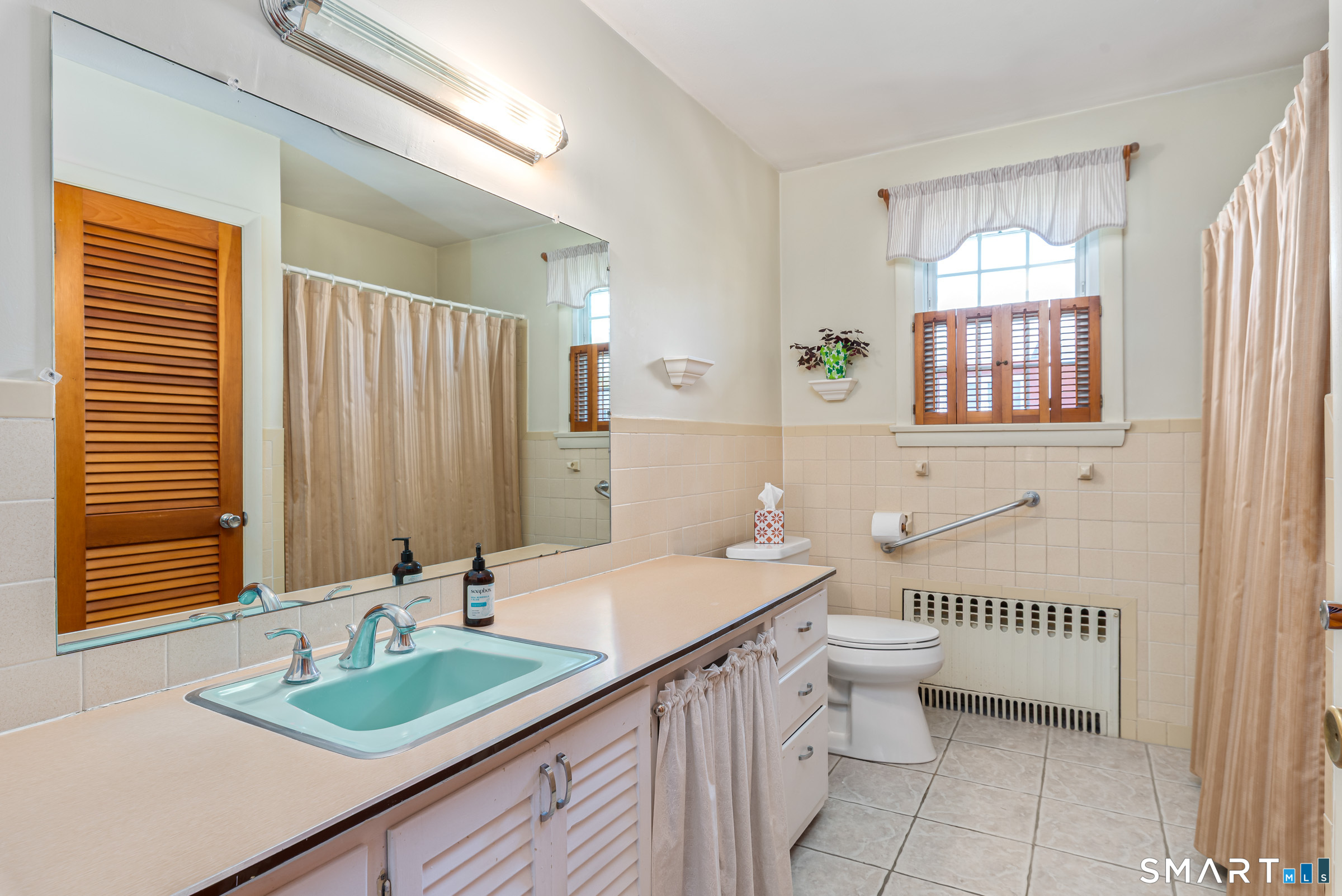 260 Pearl Street Enfield CT 06082