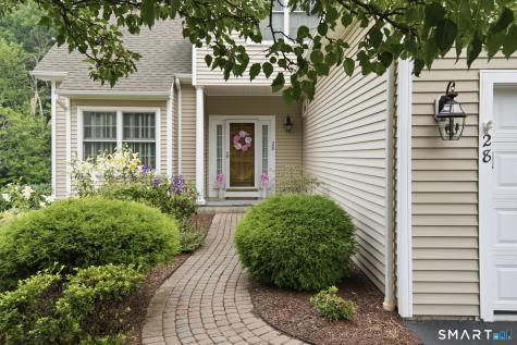 28 Rushbrooke Lane Shelton CT 06484