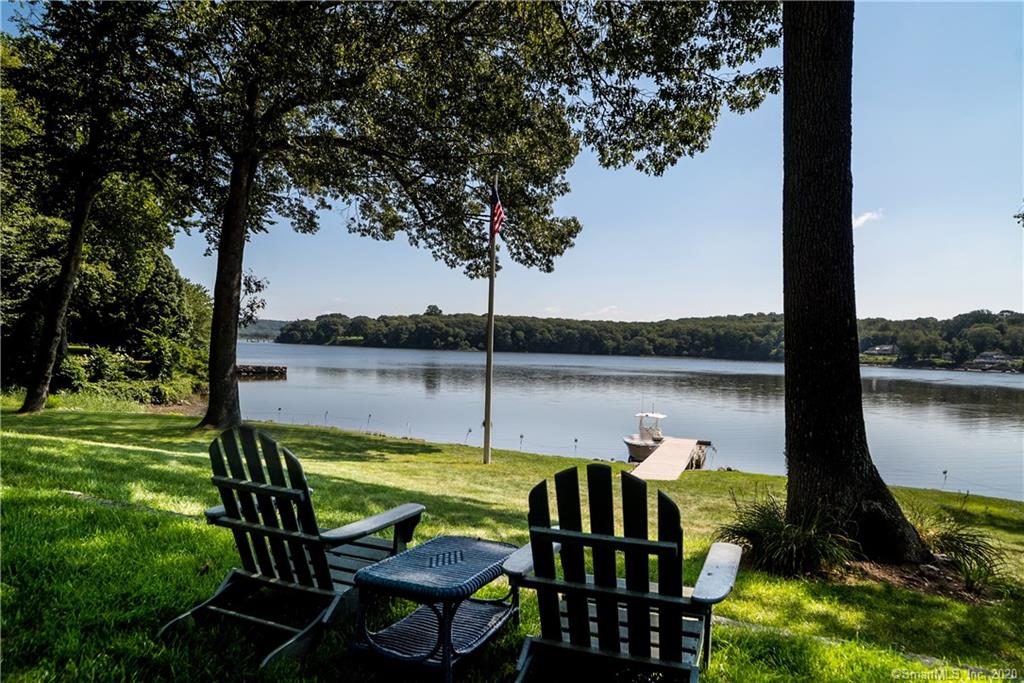 28 Mallard Point Road Essex CT 06426