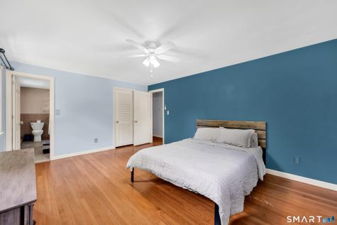 53 Del Prado Drive Bristol CT 06010