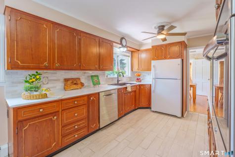 2 Stony Ridge Road Norwich CT 06360