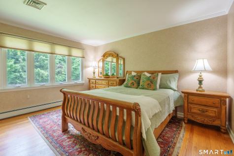 2 Stony Ridge Road Norwich CT 06360