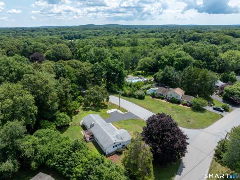 2 Stony Ridge Road Norwich CT 06360
