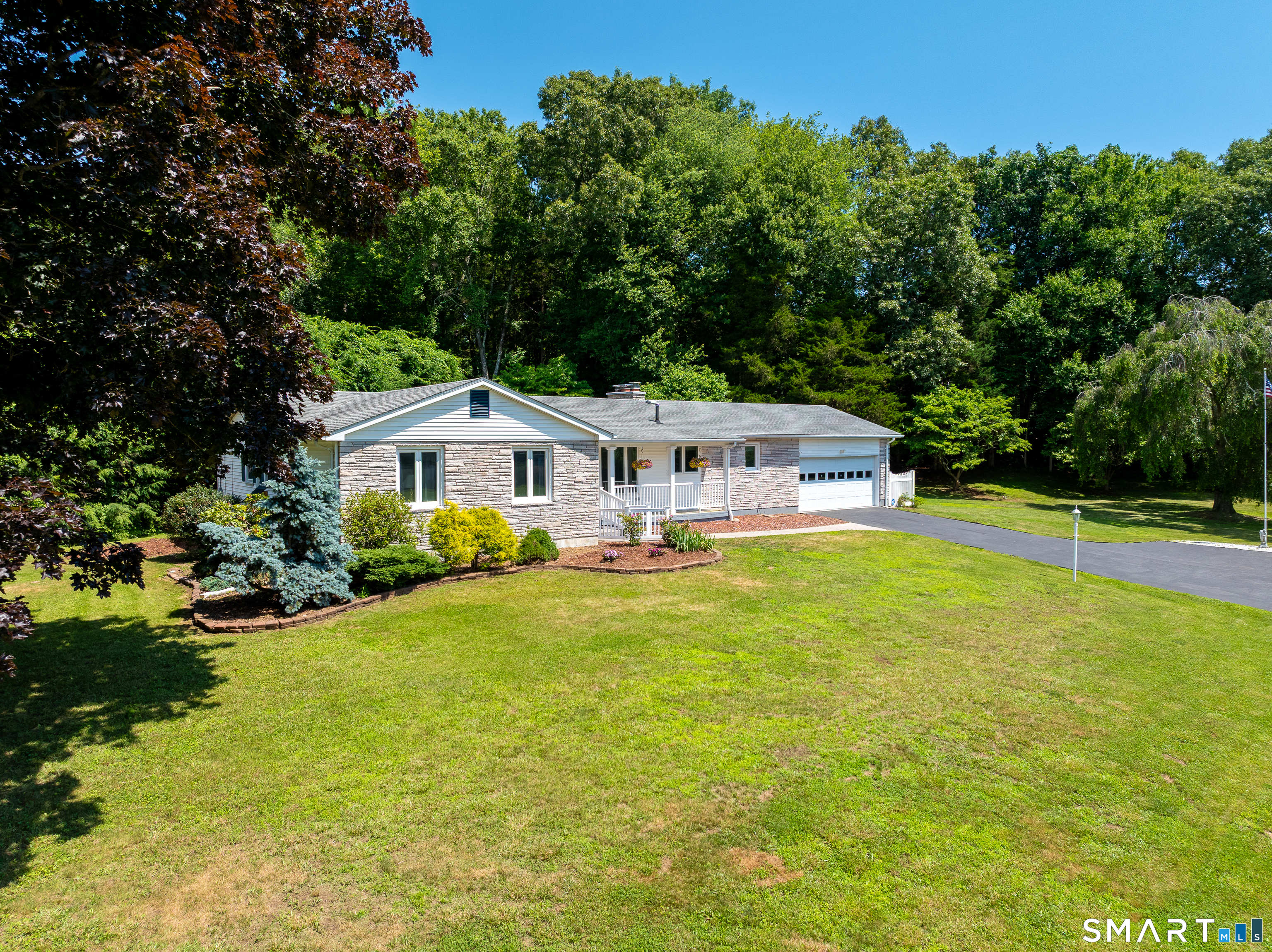 2 Stony Ridge Road Norwich CT 06360