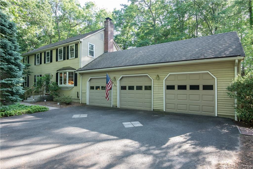 30 Shelley Drive Granby CT 06035