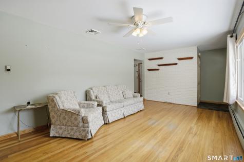 36 Longview Terrace Naugatuck CT 06770