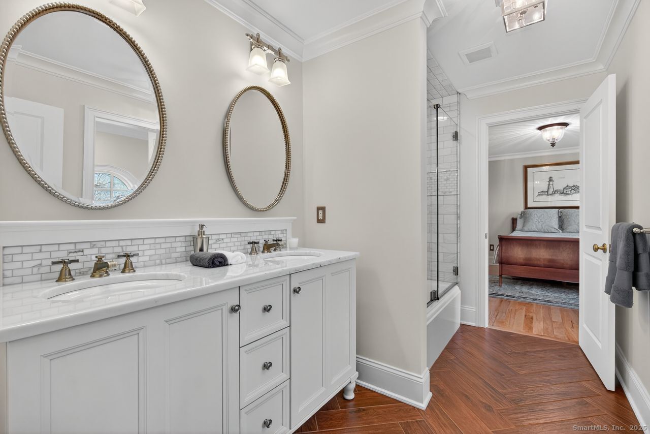 401 Fox Hopyard Road East Haddam CT 06423