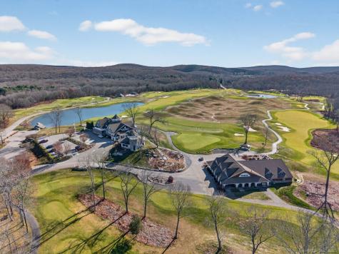 401 Fox Hopyard Road East Haddam CT 06423