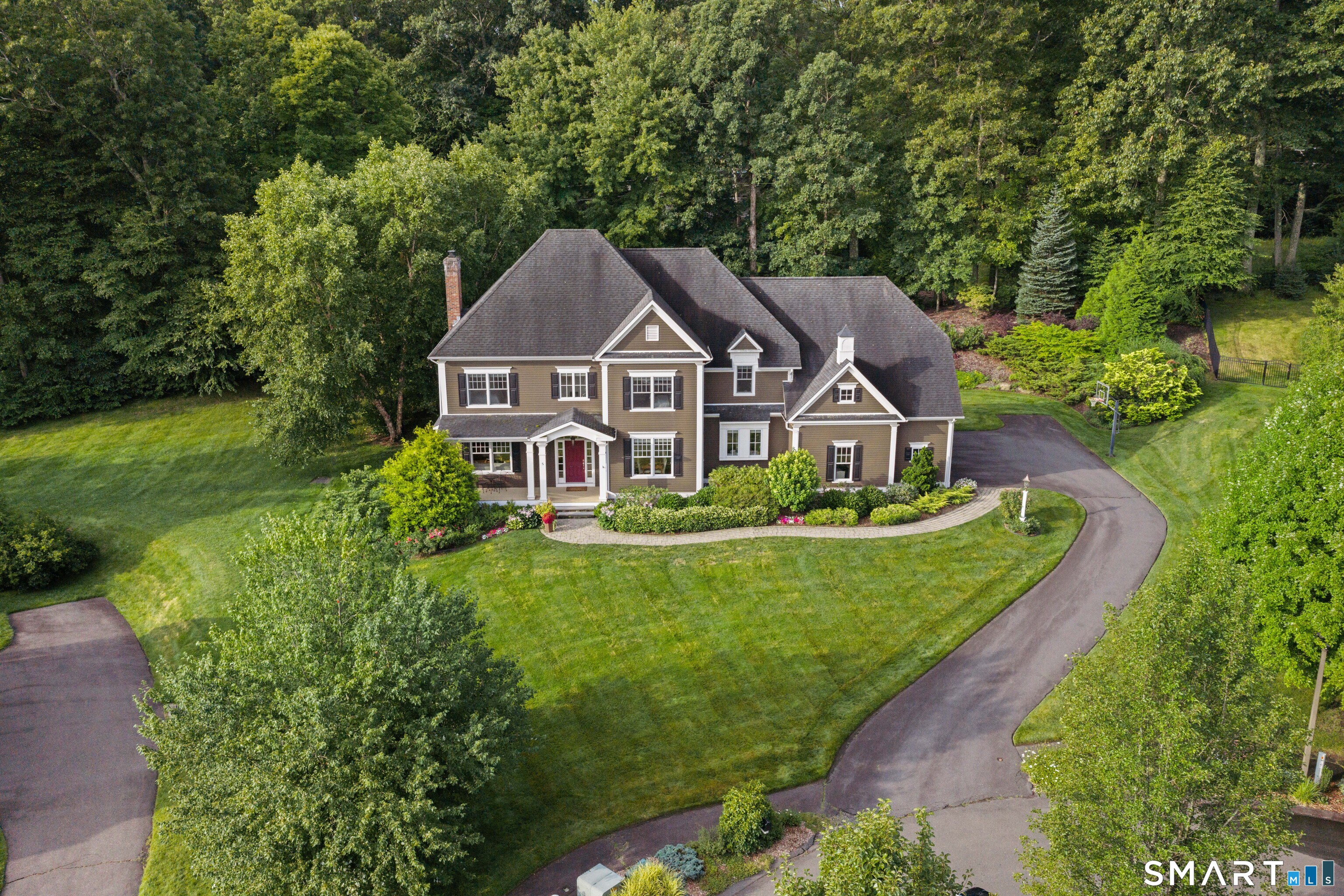 5 Champlains Drive Farmington CT 06032
