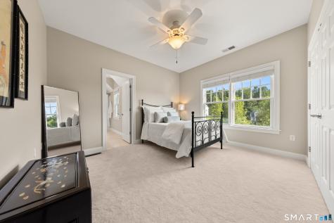 5 Champlains Drive Farmington CT 06032