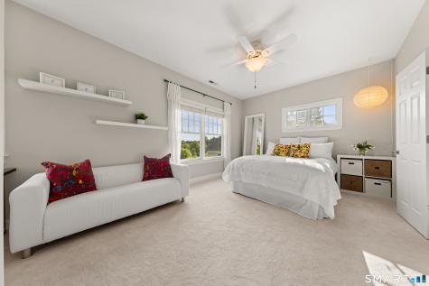 5 Champlains Drive Farmington CT 06032