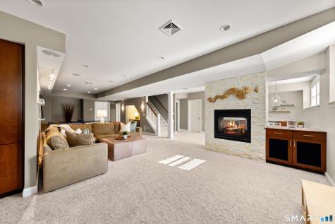 5 Champlains Drive Farmington CT 06032