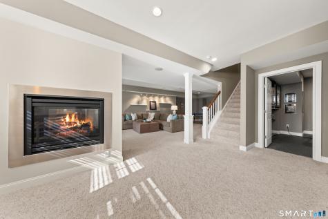 5 Champlains Drive Farmington CT 06032
