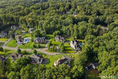 5 Champlains Drive Farmington CT 06032