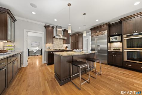 5 Champlains Drive Farmington CT 06032