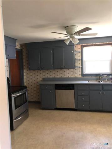16 Pattagansett Drive East Lyme CT 06333