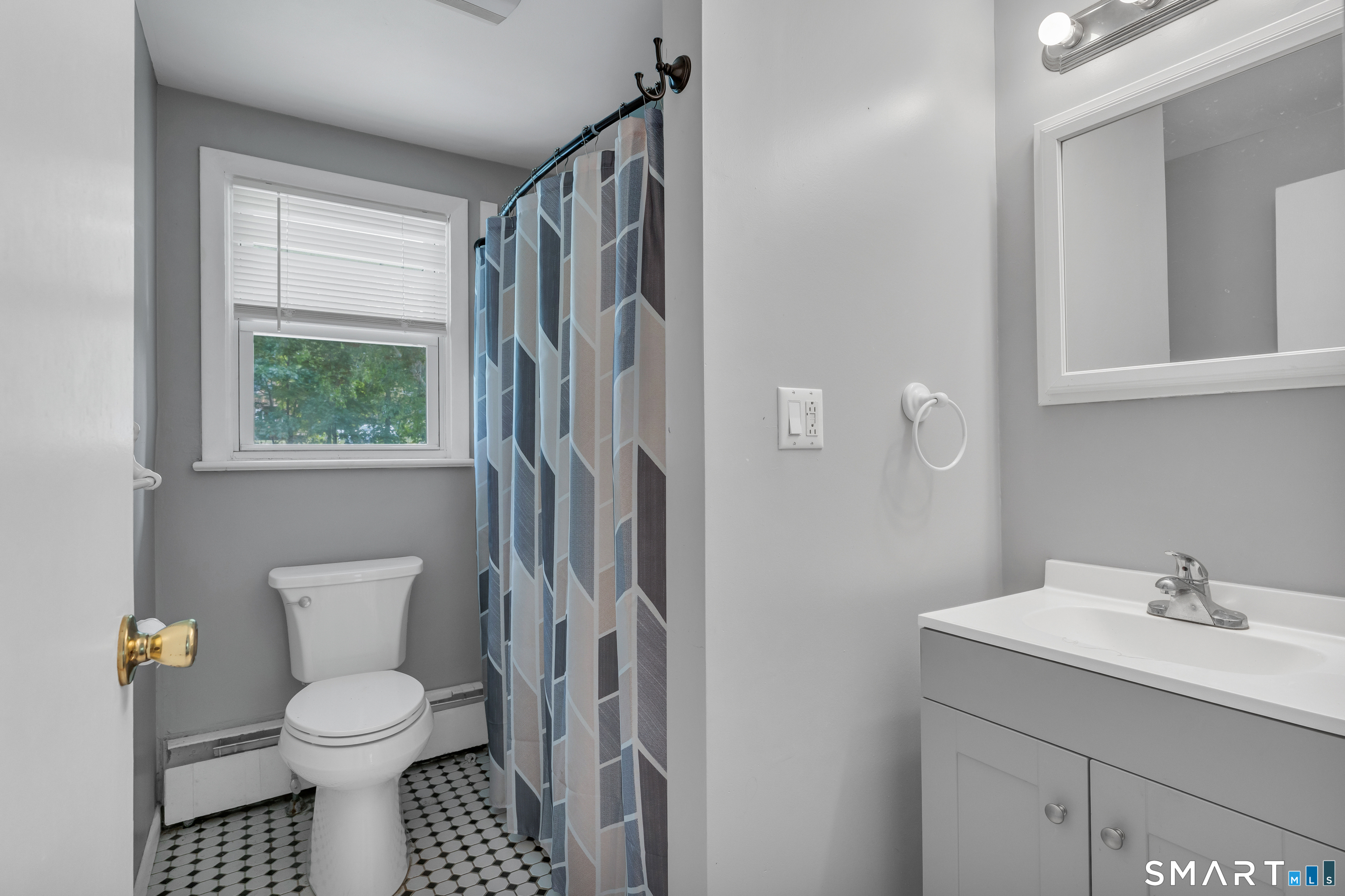 16 Pattagansett Drive East Lyme CT 06333