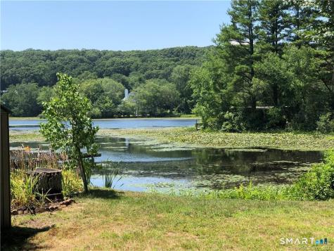 16 Pattagansett Drive East Lyme CT 06333