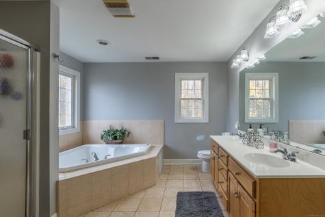 22 Brookfield Road Seymour CT 06483