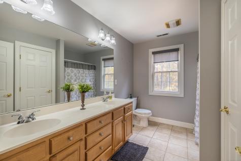 22 Brookfield Road Seymour CT 06483