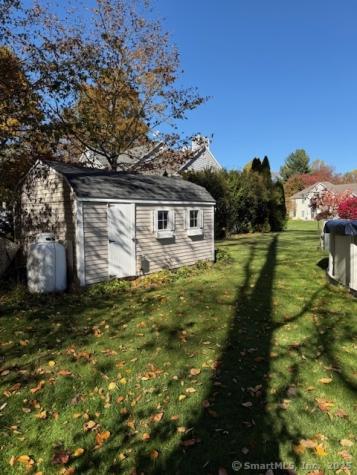 22 Brookfield Road Seymour CT 06483